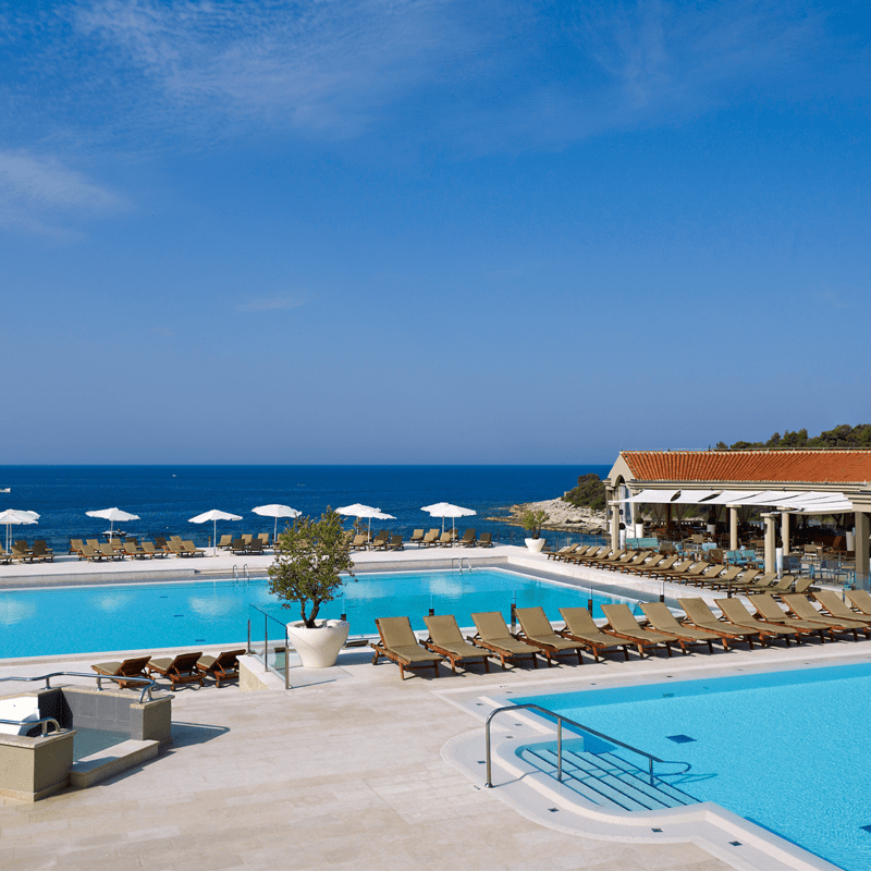 Pool at Park Plaza Verudela